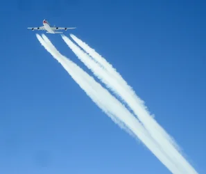 $B747-04156.webp