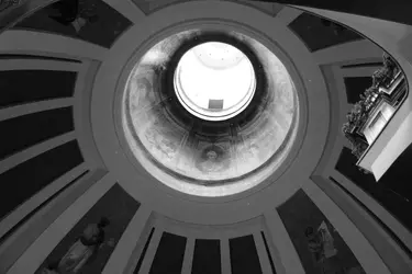 $Old courthouse rotunda.webp