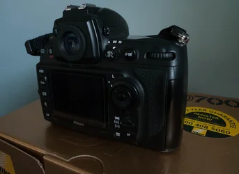 $Nikon-4.webp $Nikon-4.webp