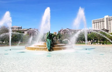 $Fountain Wide Small.webp