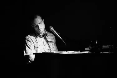 $dueling pianos-4.webp