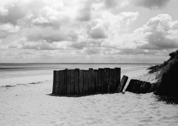 $Beach and windbreak 3.webp $Beach and windbreak 3.webp