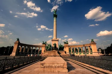 $Heroes Square - Hősök tere.webp