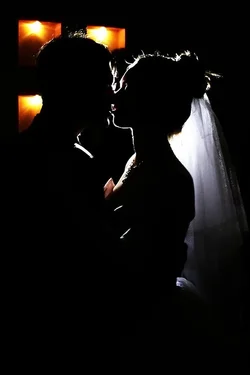 $5002-wedding-portrait.webp