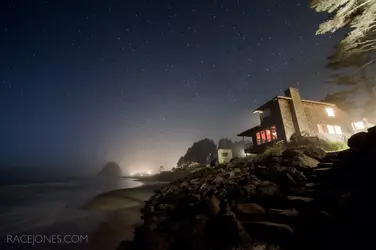$starry-beach1.webp $starry-beach1.webp