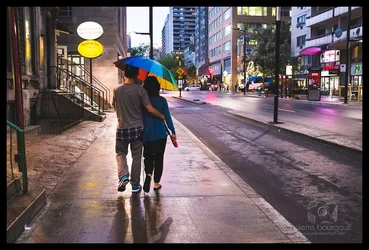 $August-Street-Walking-10.webp