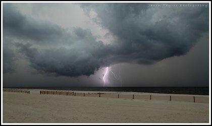 $beach lightning.JPG