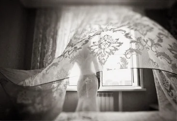 $5008-wedding-portrait.webp
