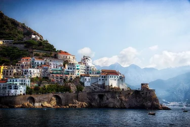 $MOBILE_CATALOG_ITALY_2012_019.webp
