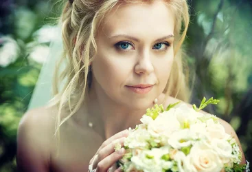$5014-wedding-portrait.webp