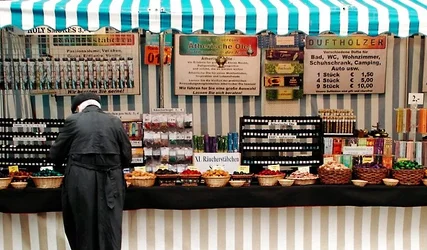 $market stall.webp