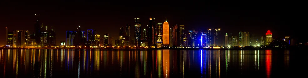 $Corniche at night.webp