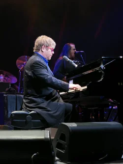 $Elton John - Madison Wi 3.22.12_2012 03 22_0404.webp $Elton John - Madison Wi 3.22.12_2012 03 22_0404.webp