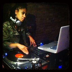 $Eve-DJing-at-Orlandos-NV-Art-Bar.jpg