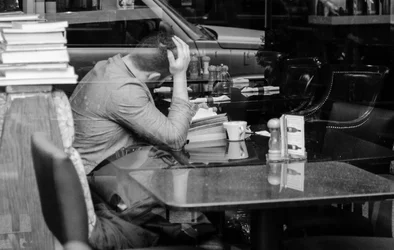 $62646d1387744225-man-intently-reading-his-book-dsc_2020.webp $62646d1387744225-man-intently-reading-his-book-dsc_2020.webp