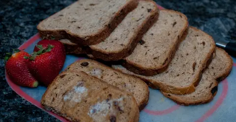 $40_raisin_bread-3.webp $40_raisin_bread-3.webp