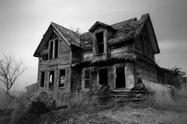 $B&W shootout house.webp