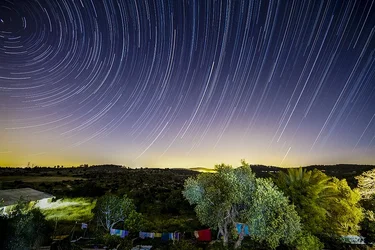 $Startrails - over the Britanica Park - smaller.webp $Startrails - over the Britanica Park - smaller.webp