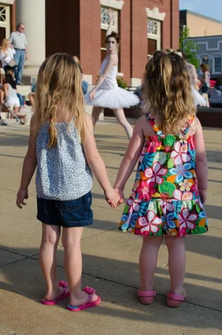 $HoldingHands.webp