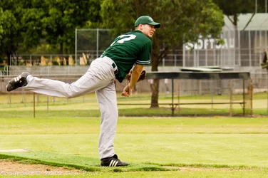 $1204_boomerangs vs uni_048.webp $1204_boomerangs vs uni_048.webp