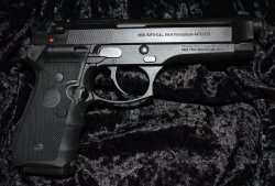 $BerettaFS92rightside.JPG