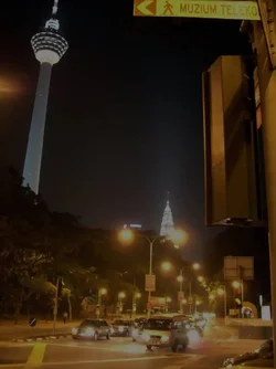 $KL_by_night_DSCN0070.webp