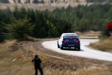 $Zooming-in-shot-Rally-car-1258894189_13.webp $Zooming-in-shot-Rally-car-1258894189_13.webp