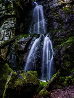 $Baskin Falls Full.webp $Baskin Falls Full.webp