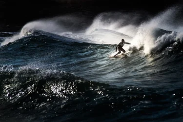 $surfing 7---sml2.webp