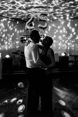 $IMG_1920-2.webp $IMG_1920-2.webp