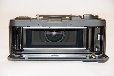 $04 Camera body - back open.jpg