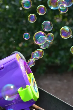 $Bubble machine-3.webp