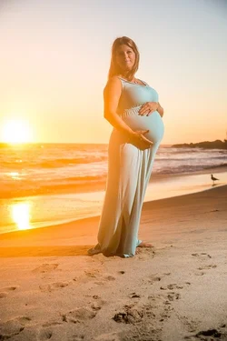 $Bloomberg Maternity-325.webp