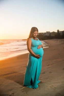 $Bloomberg Maternity-332.webp
