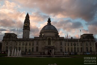 $Cardiff City Hall.jpg