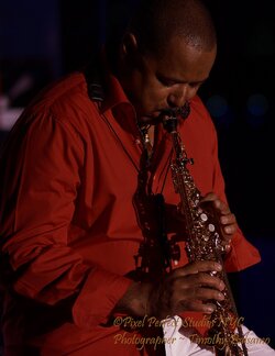 Najee-1.jpg