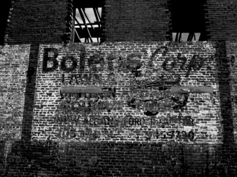 Abandoned building 2a bw.webp