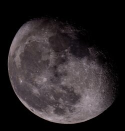 Moon01a.jpg