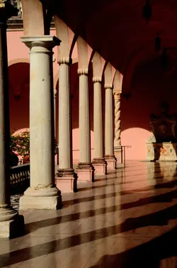 Ringling-2.webp