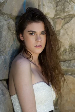 Emma & Ana-62 (2) (683x1024).webp