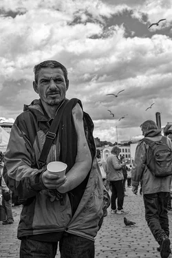 street_4978_bw_web.webp