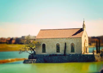 $TiltShift.webp $TiltShift.webp