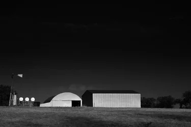 OutingWestOf35W-2.webp