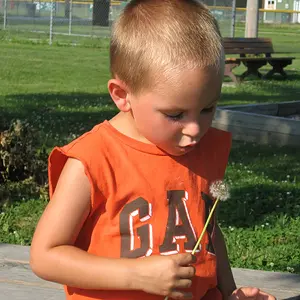 Joseph_at_the_park_028