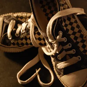 HLShoes