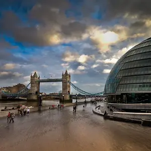 City Hall and Tower Bridge