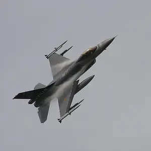 F-16_airbourne