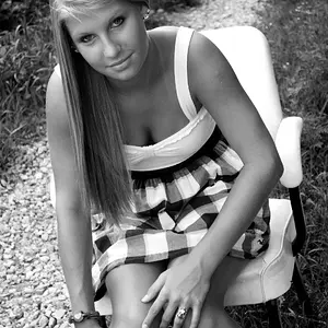 Holly-0686-40