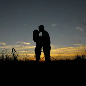 Silo_Kiss