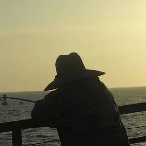 Lady_fishing_025